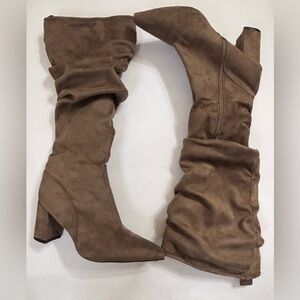 Wild Diva Brown Suede Knee-High Boots Sz 8.5